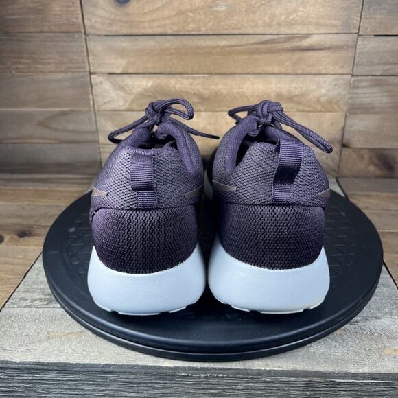 Nike Roshe One Port Wine Metallic Purple Womens Size 9 Running Shoes - Picture 4 of 10